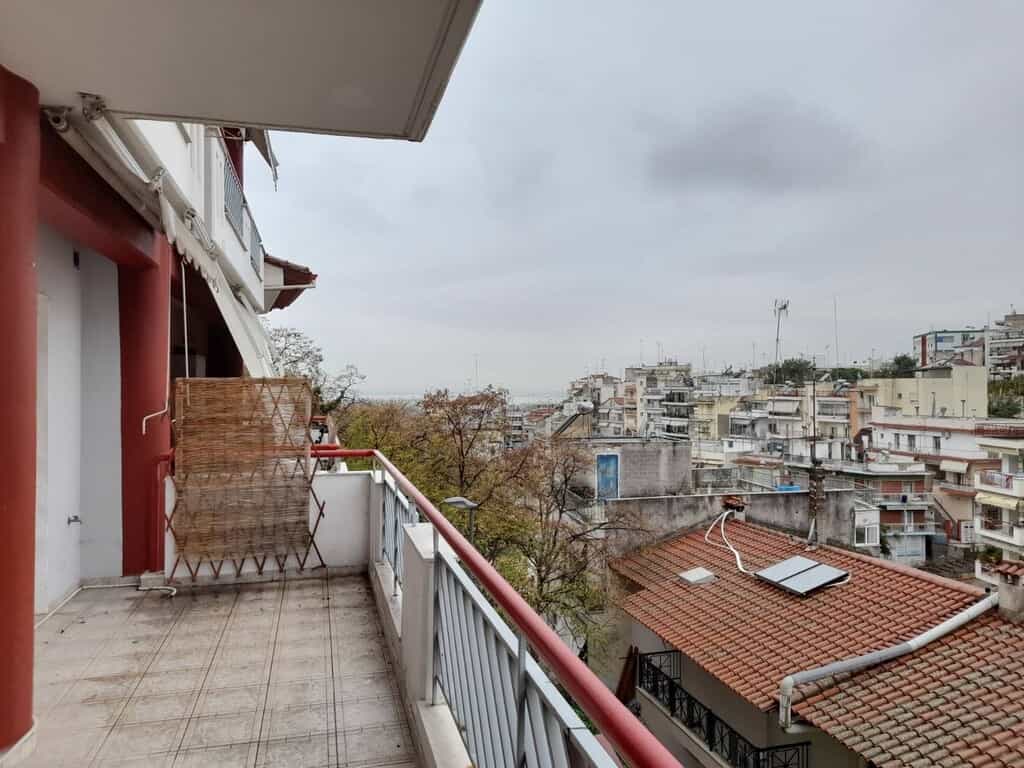 Condominium in Sykies, Kentriki Makedonia 11287348