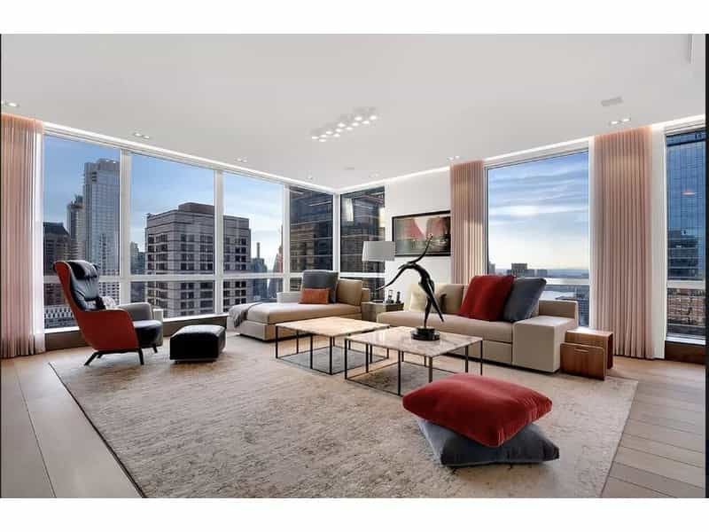 Condominium in New York, New York 11287971