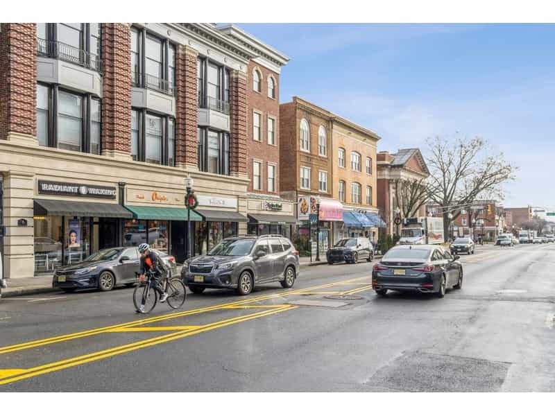 Multi-familie in Morristown, New Jersey 11287972