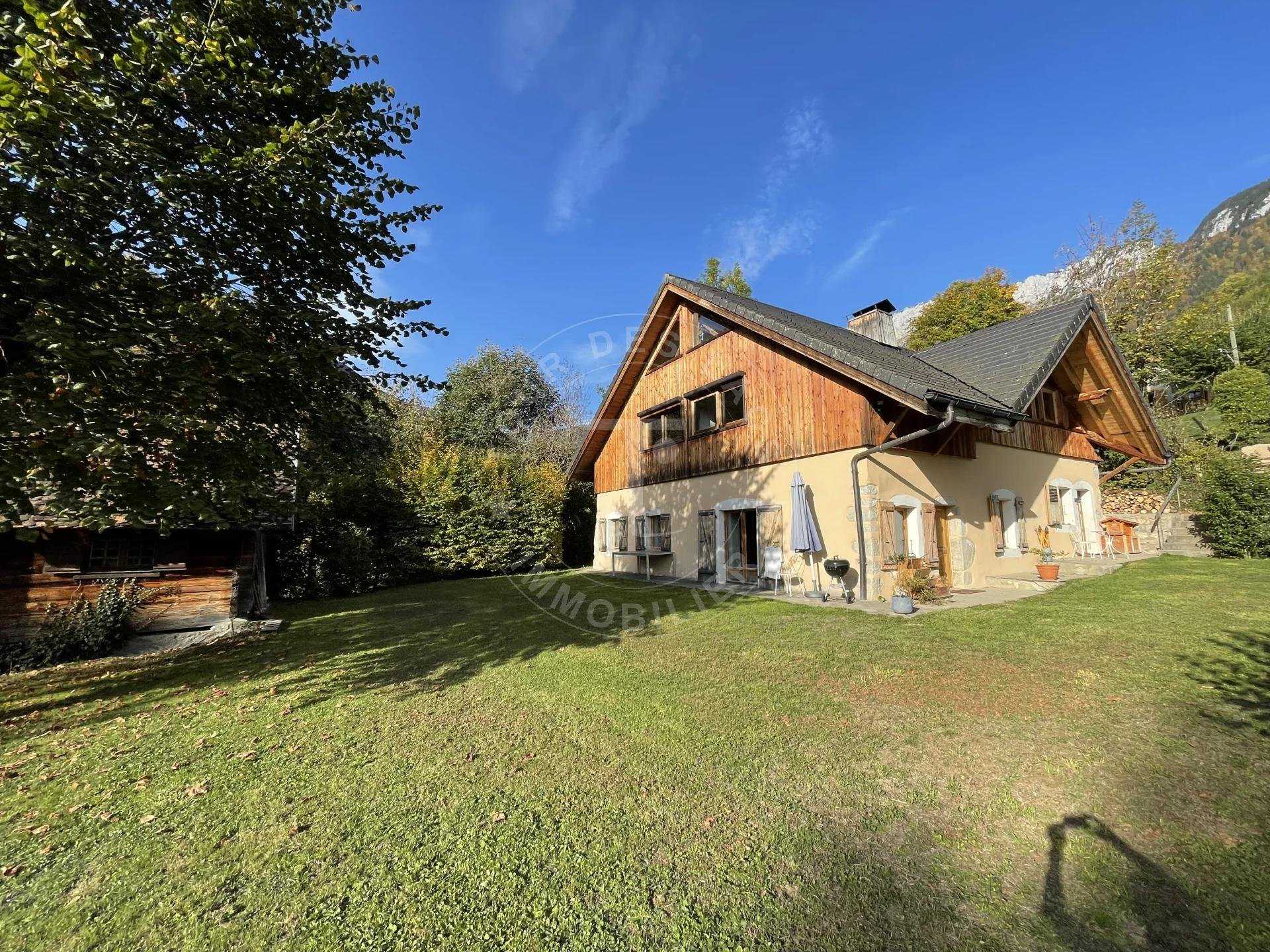 House in Annecy, Haute-Savoie 11288917