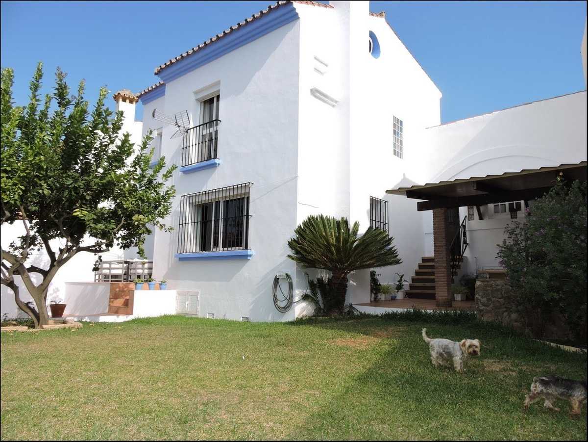 House in Guadiaro, Andalusia 11292099
