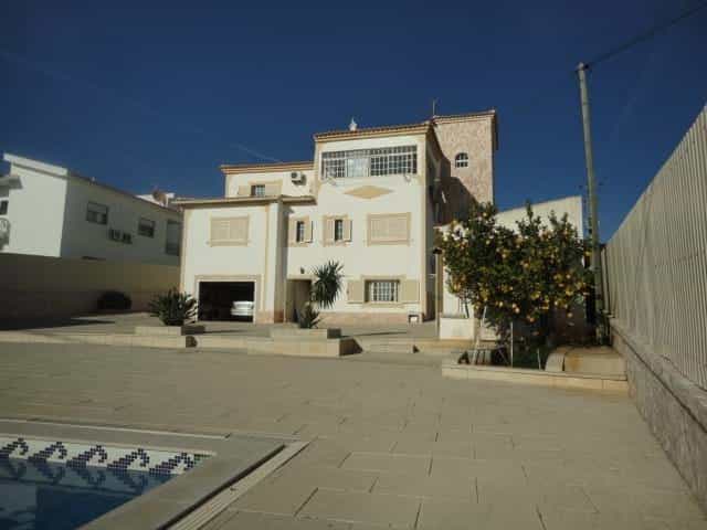 House in , Faro 11297141