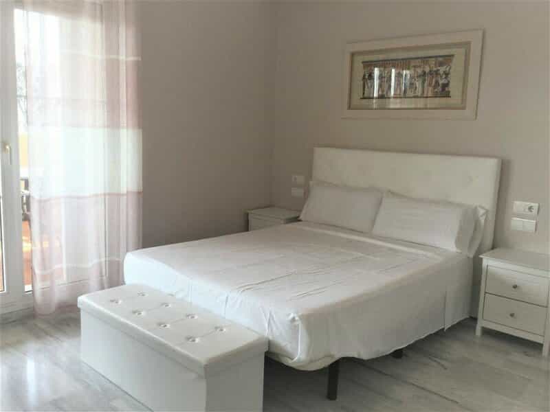 公寓 在 Marbella, Andalucía 11298763