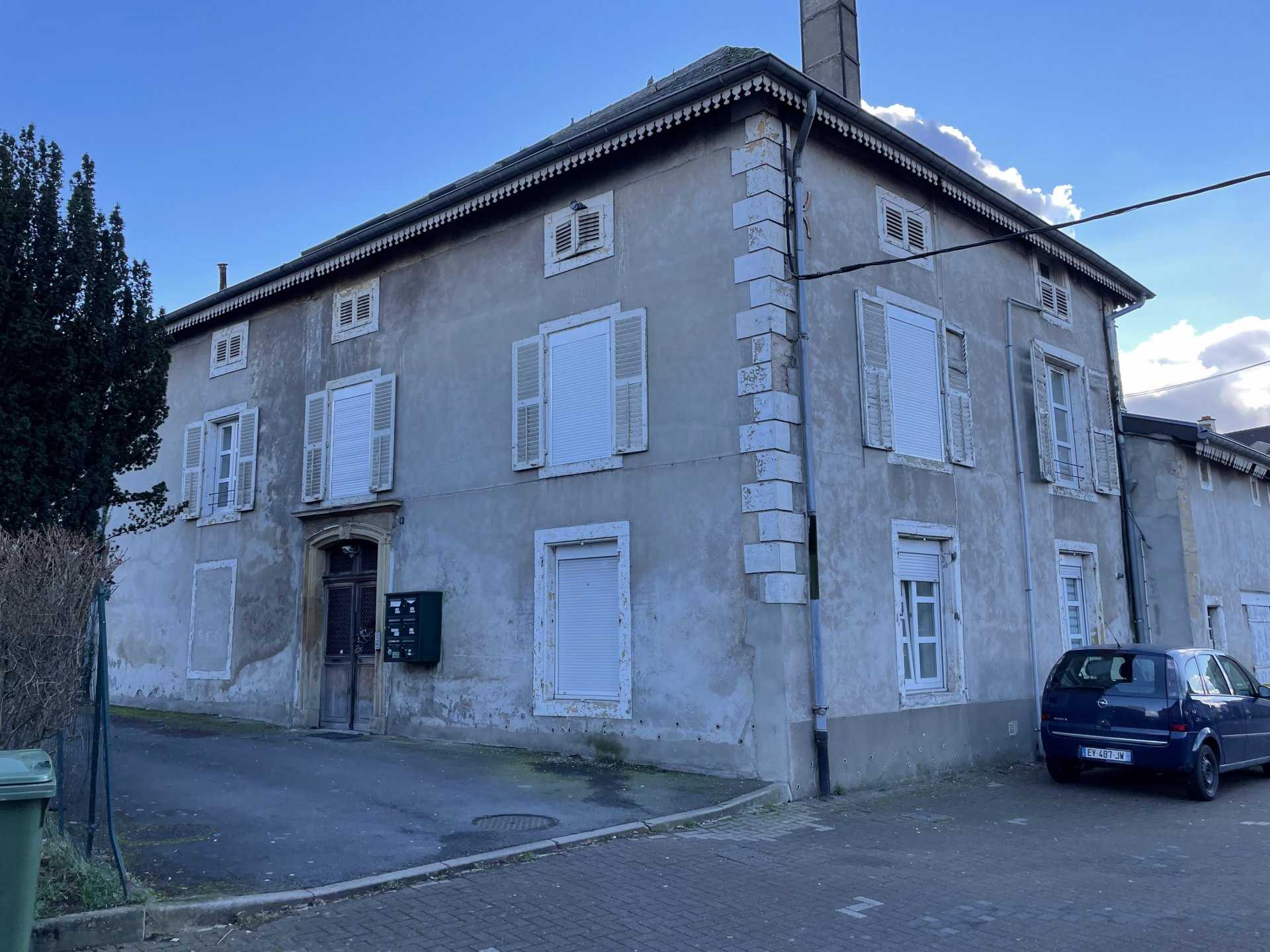 Condominium in Florange, Grand Est 11298800