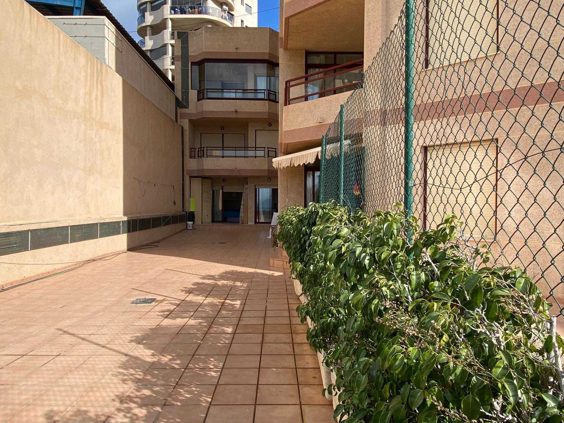 Condominium in Calpe, Comunidad Valenciana 11299196