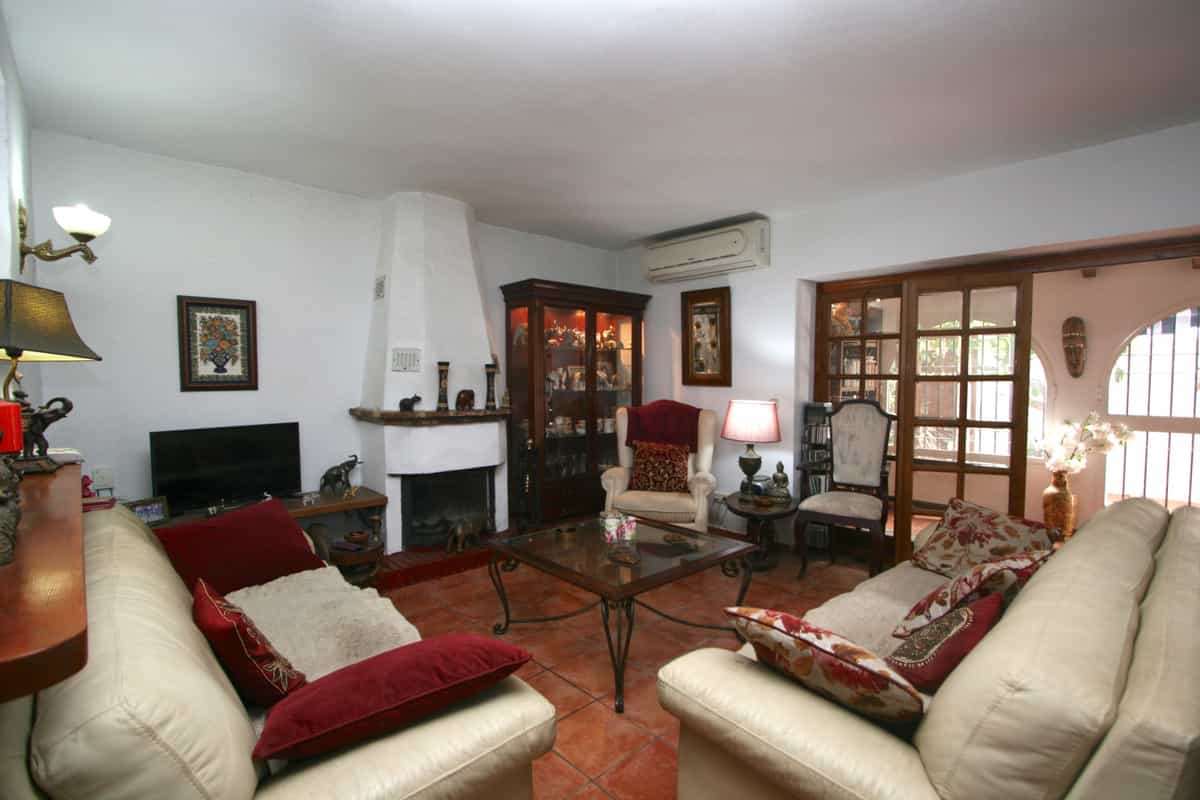 房子 在 Fuengirola, Andalucía 11299562