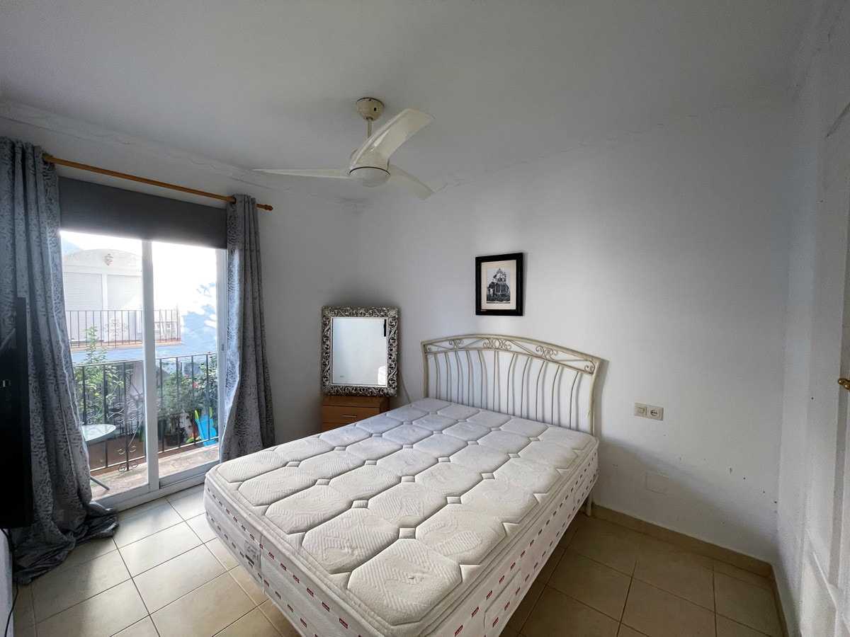 Condominium in San Pedro de Alcantara, Andalusia 11299909