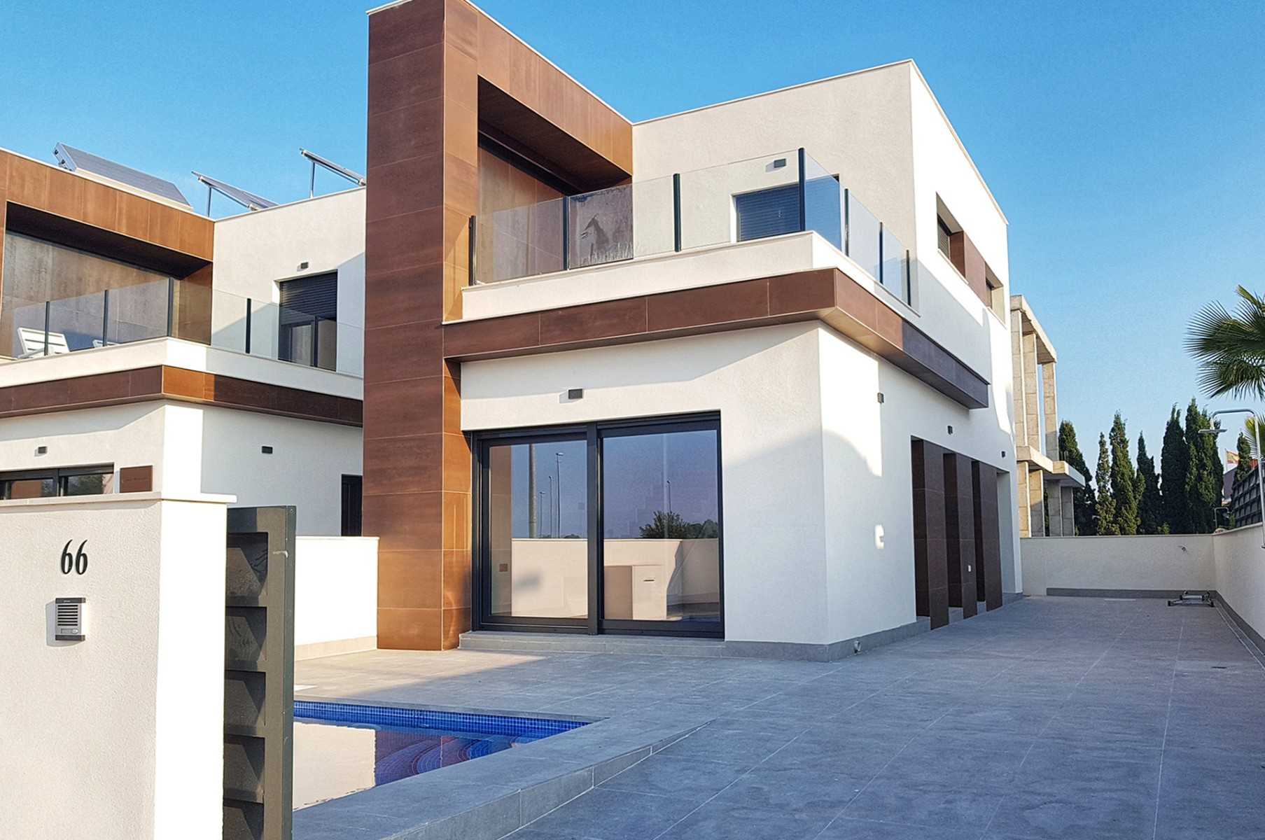 House in Daya Nueva, Valencia 11302860