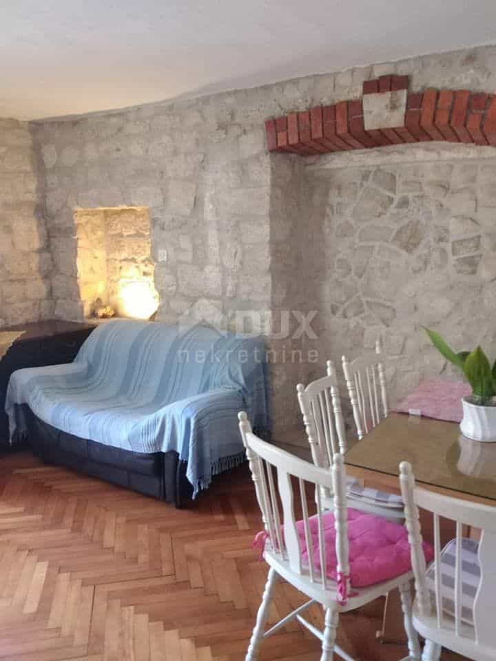 Rumah di Trogir, Splitsko-Dalmatinska Zupanija 11303215