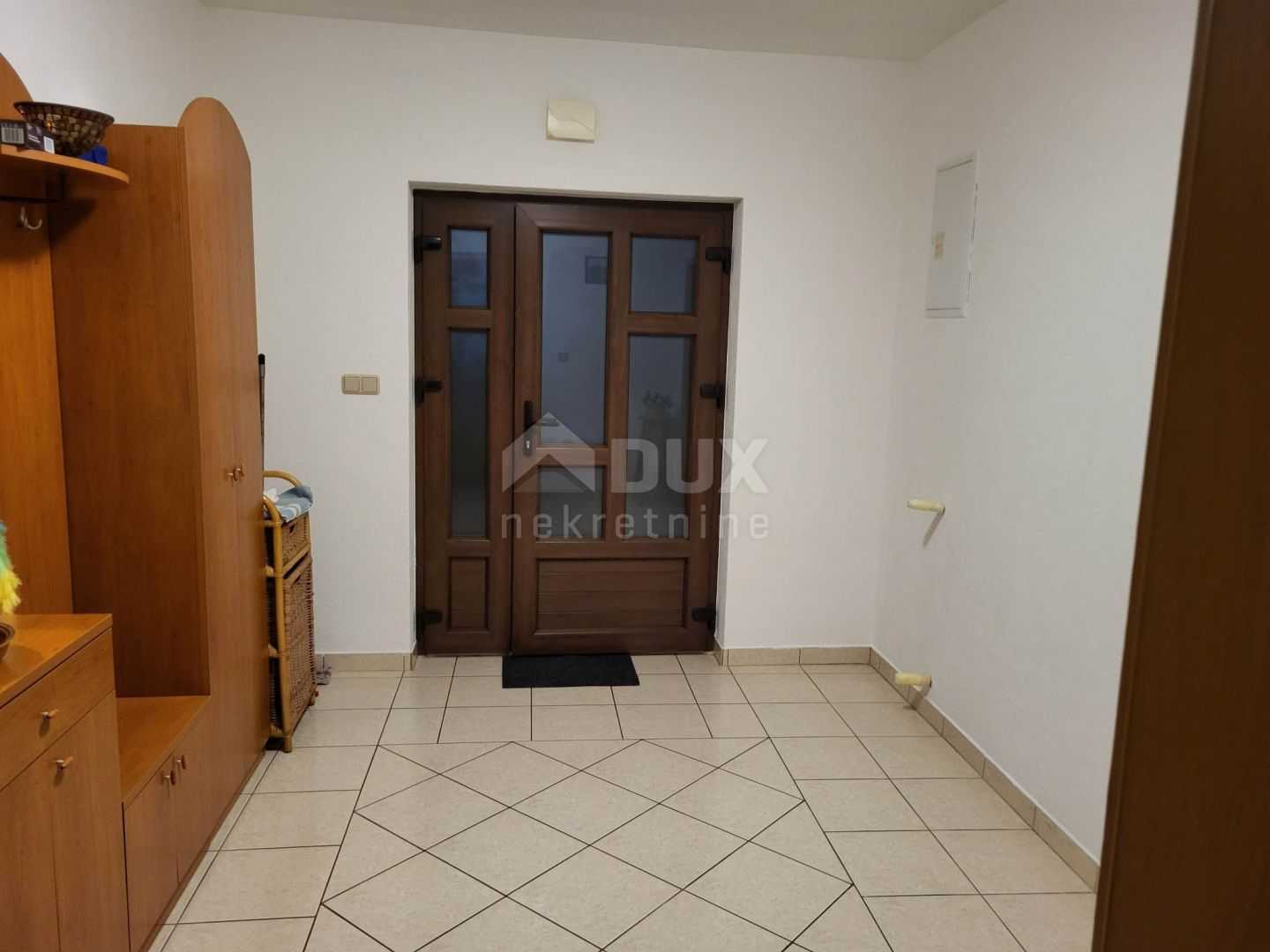 Condominium in Labin, Istria County 11303217