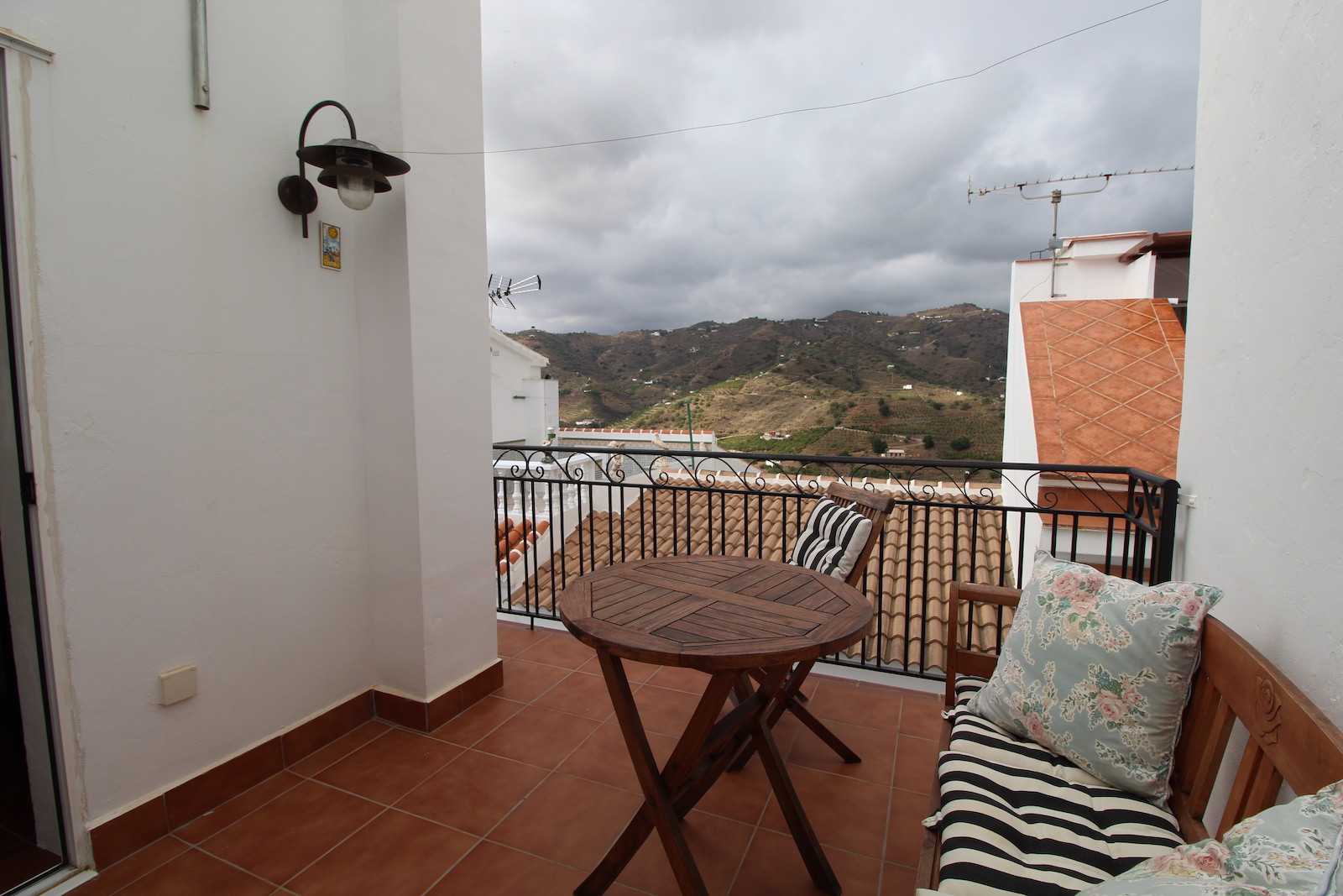 Rumah di Sayalonga, Andalusia 11303396