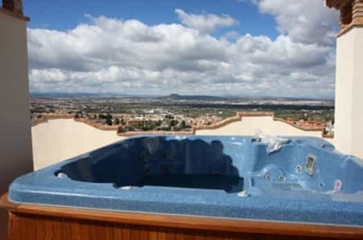 Kondominium dalam Monachil, Andalusia 11303445