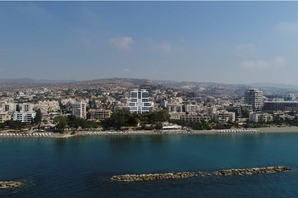 Osakehuoneisto sisään Agios Tychon, Limassol 11304578