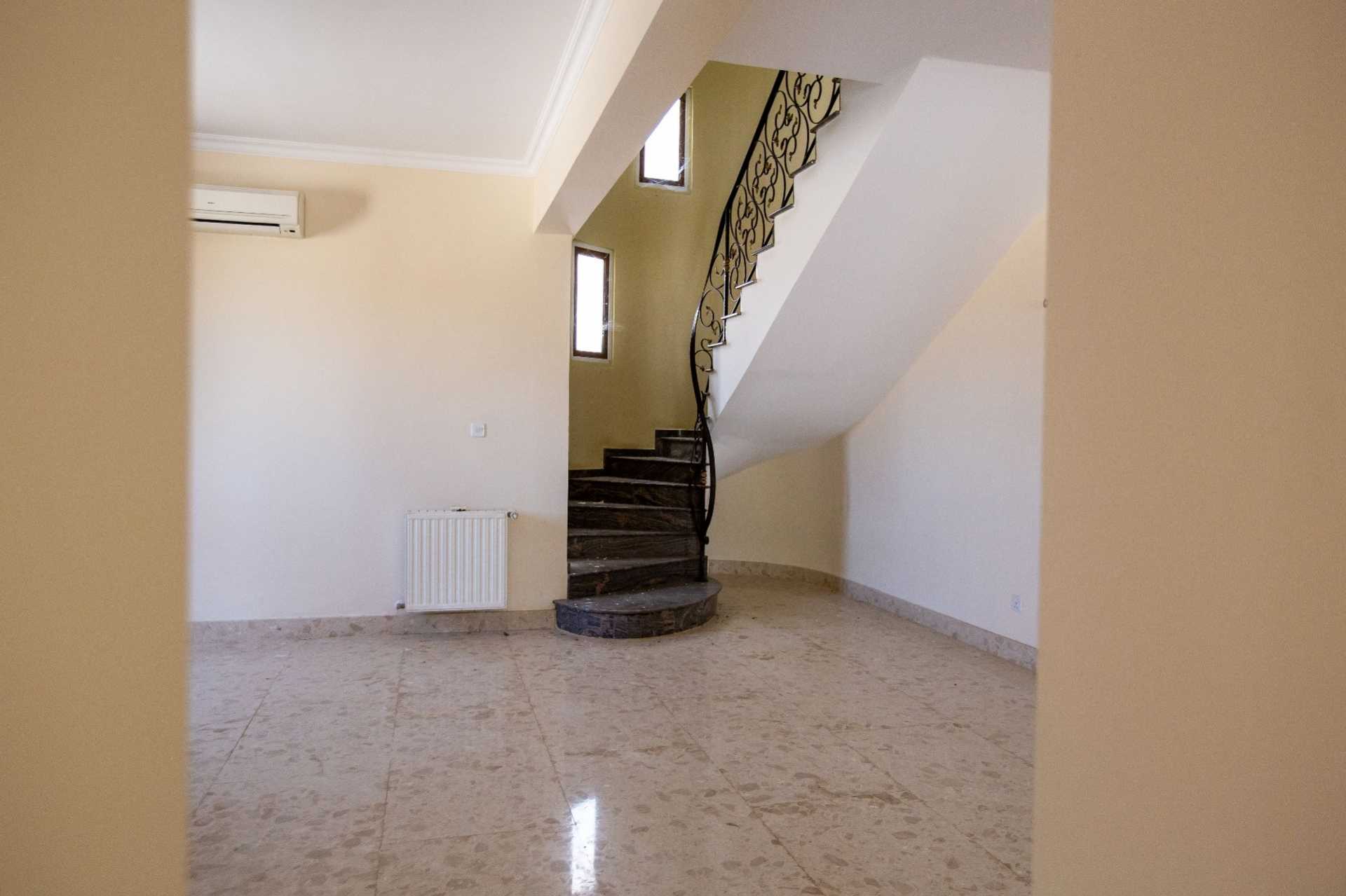 House in , Nicosia 11305014