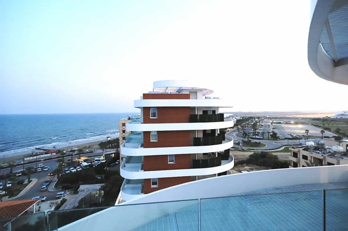 Condominium in Larnaca, Larnaka 11305418
