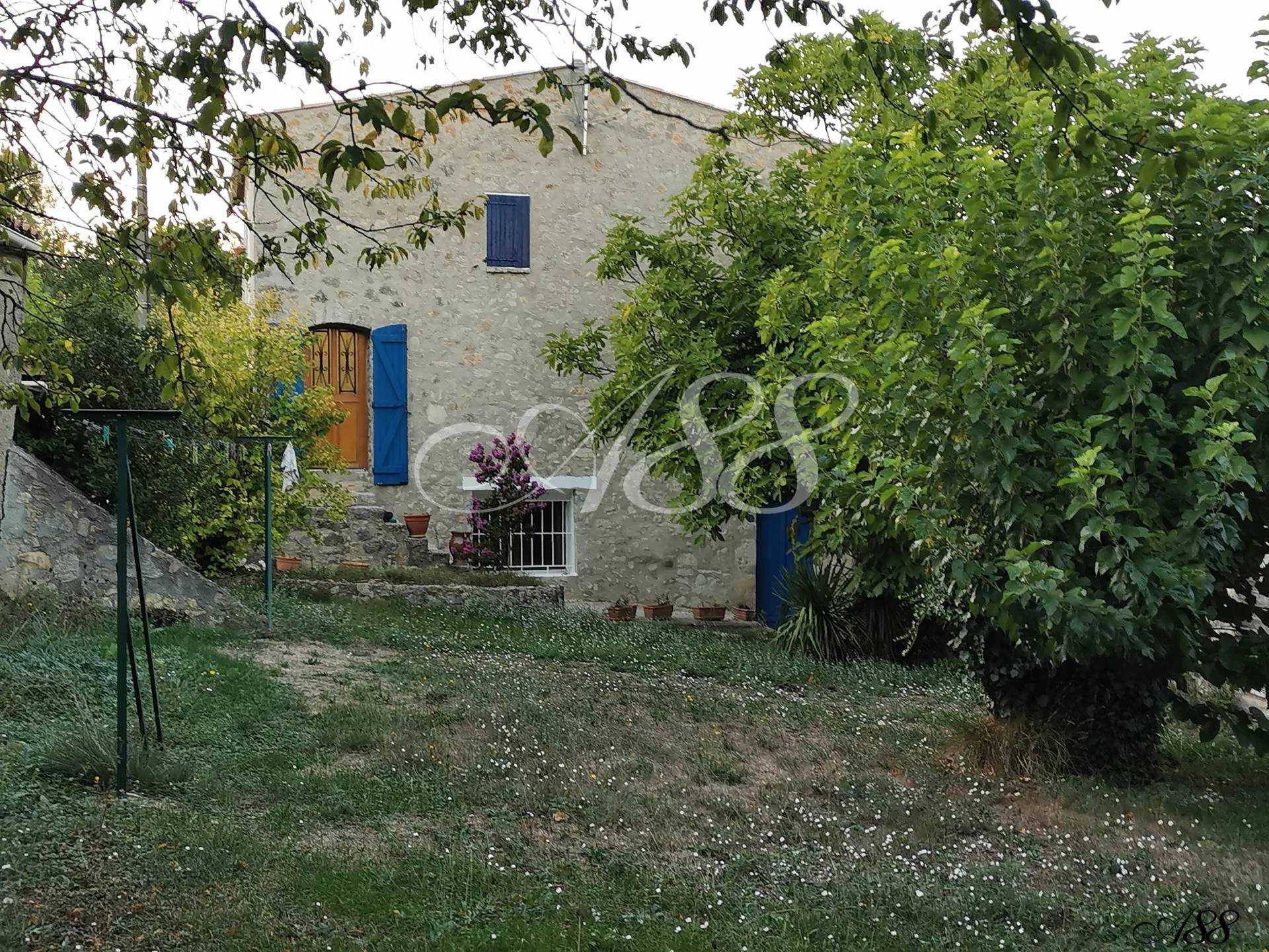 casa en Saint-Paul-en-Forêt, Provence-Alpes-Côte d'Azur 11308159