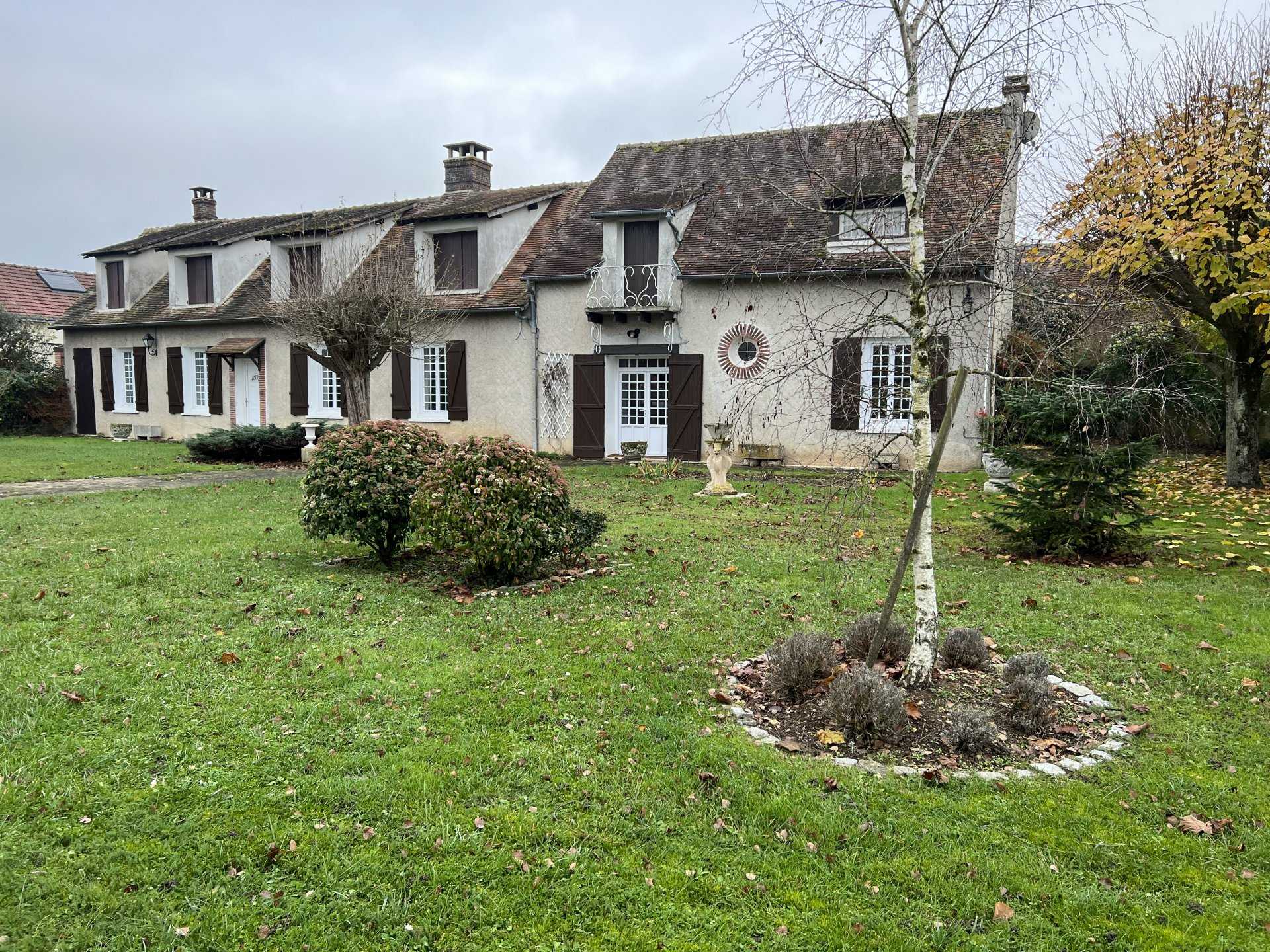 casa en Houdan, Eure-et-Loir 11313144