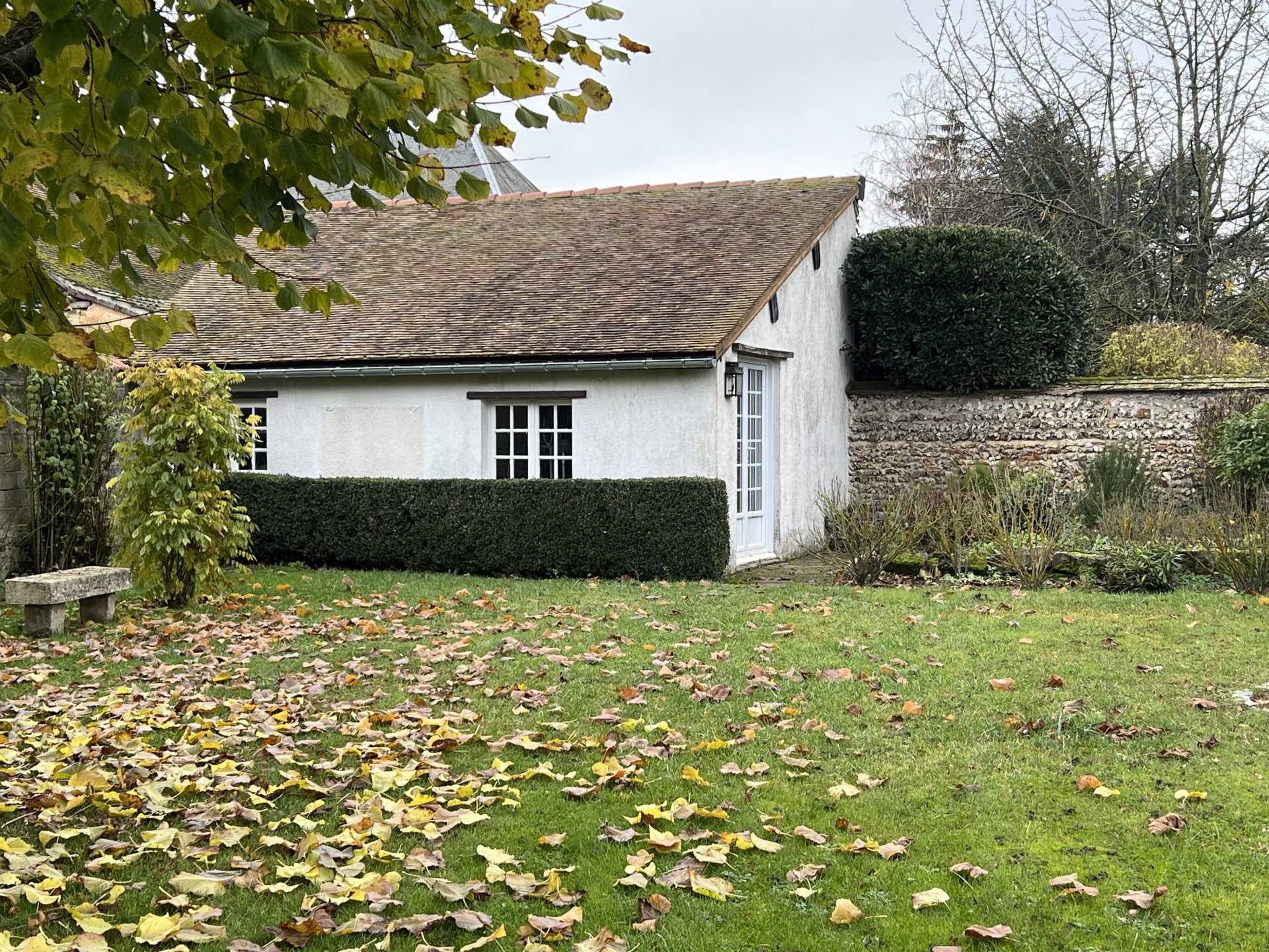 Rumah di Houdan, Eure-et-Loir 11313144