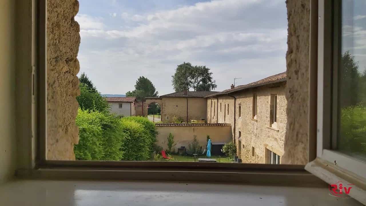 Condominium in Chonas-l'Amballan, Isère 11313147