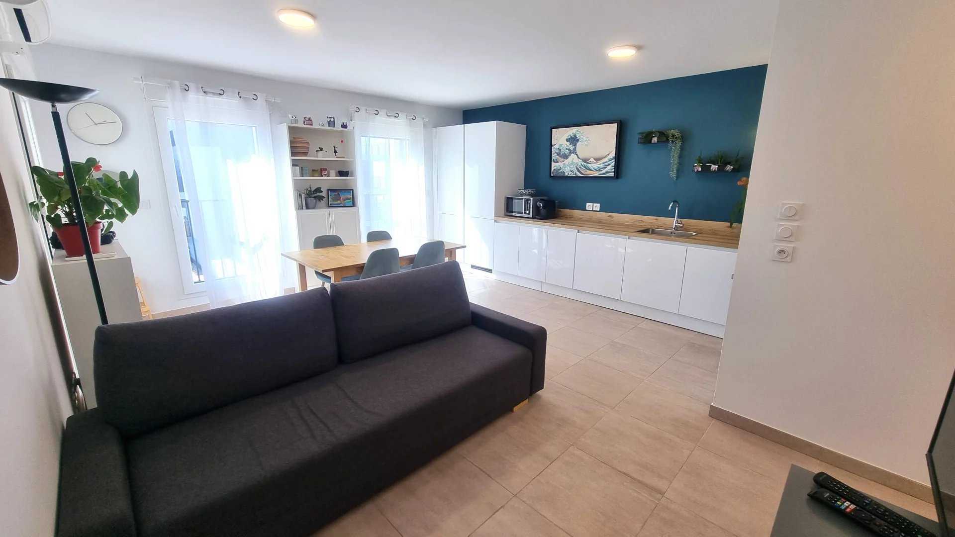 公寓 在 Saint-Isidore, 普羅旺斯-阿爾卑斯-藍色海岸 11313182