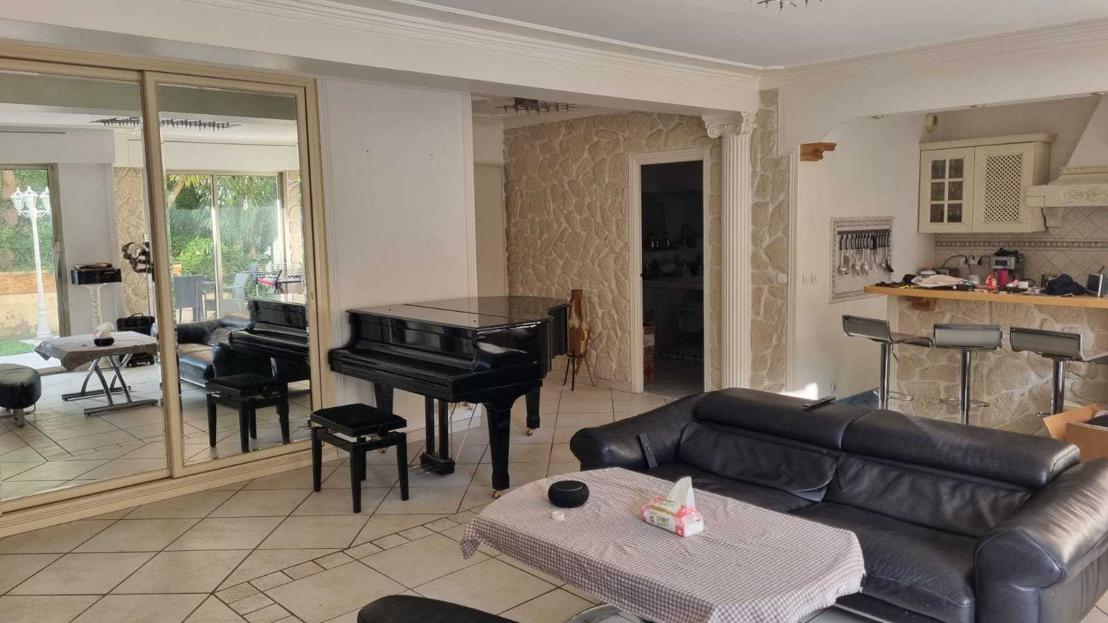 公寓 在 Saint-Andre-de-la-Roche, Provence-Alpes-Cote d'Azur 11313184