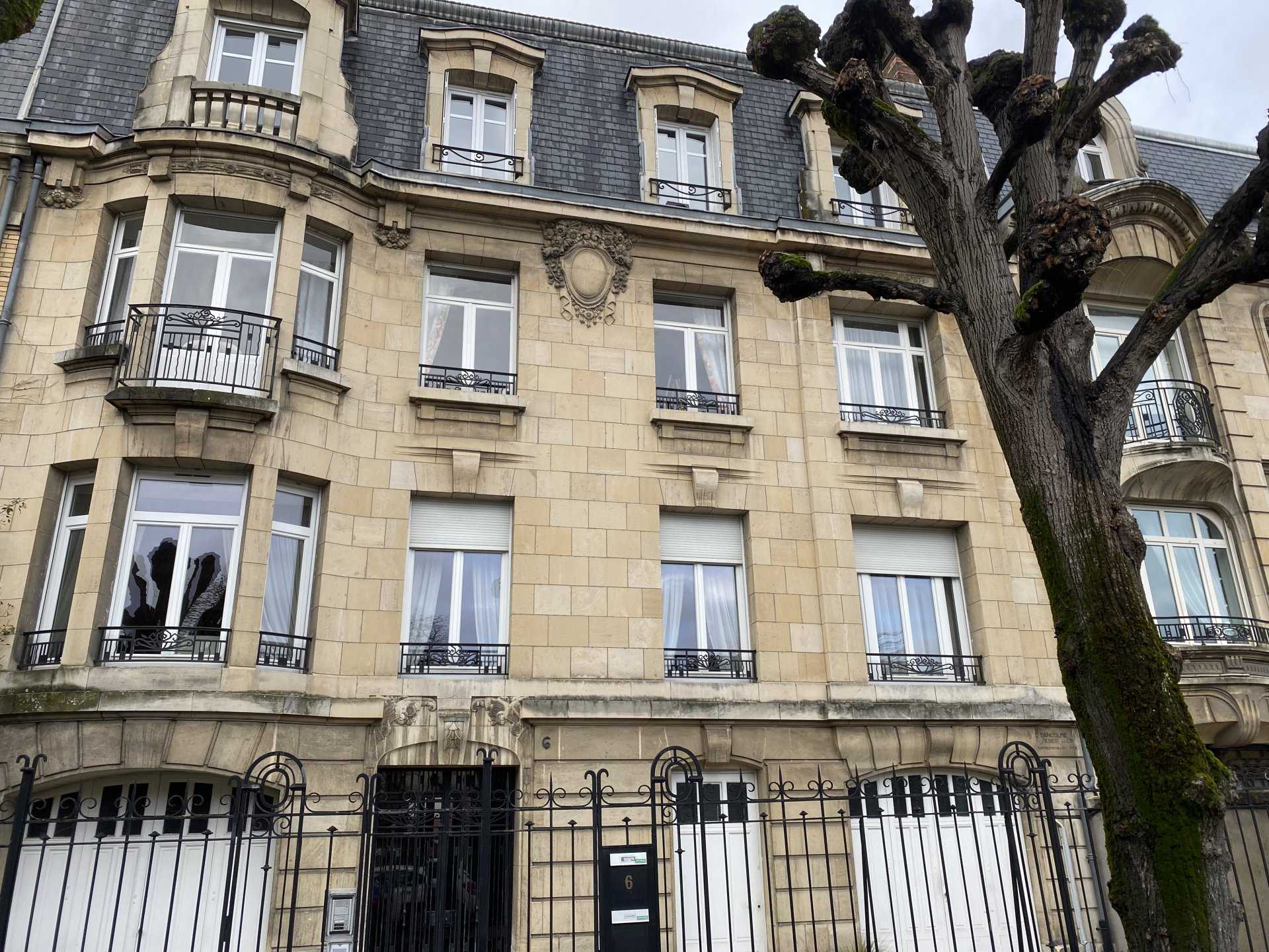 Condominium in Nancy, Meurthe-et-Moselle 11313205