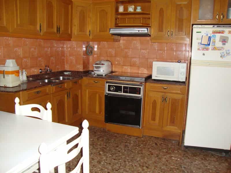 Eigentumswohnung im Benijofar, Valencia 11317507