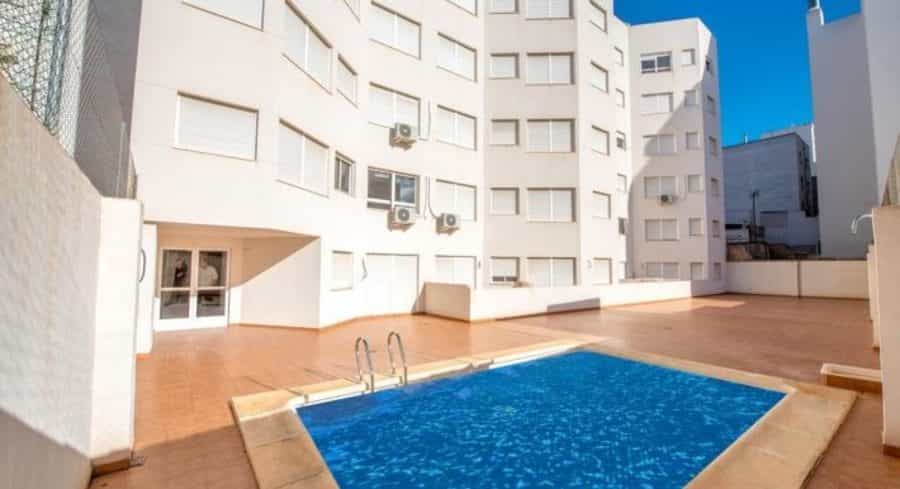 Condominium in El Tocino, Valencia 11317767