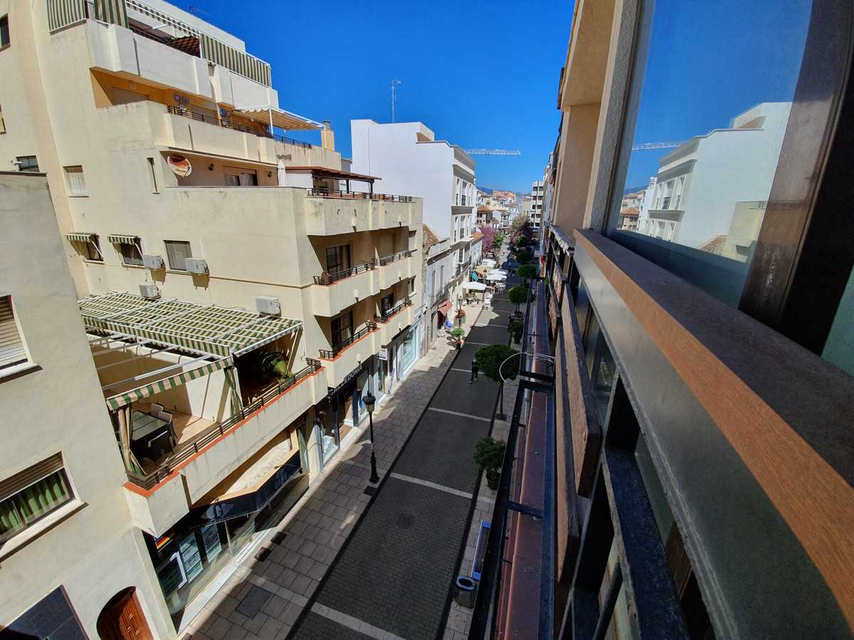 Condomínio no Estepona, Andaluzia 11318632