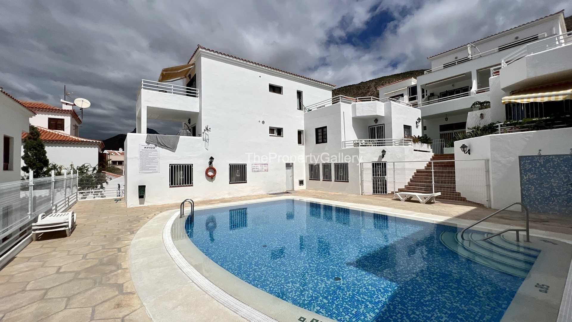 Condominium in Arona, Canarias 11319457