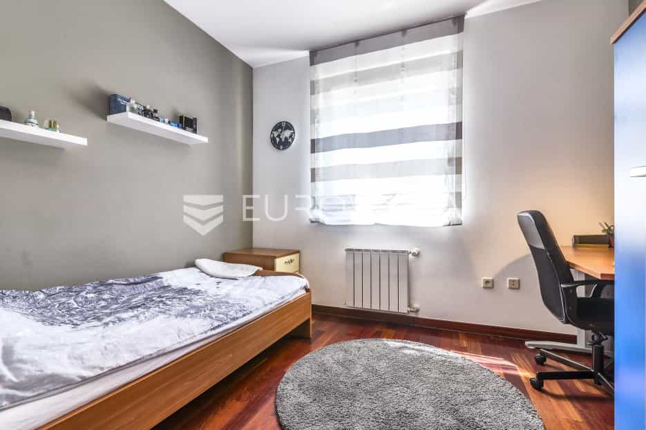 公寓 在 Zagreb,  11320560