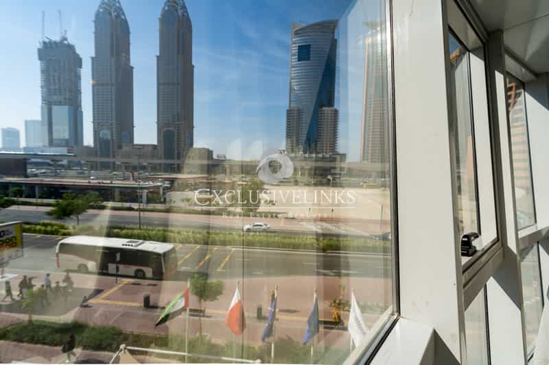 Condominium in Dubai, Dubai 11320625
