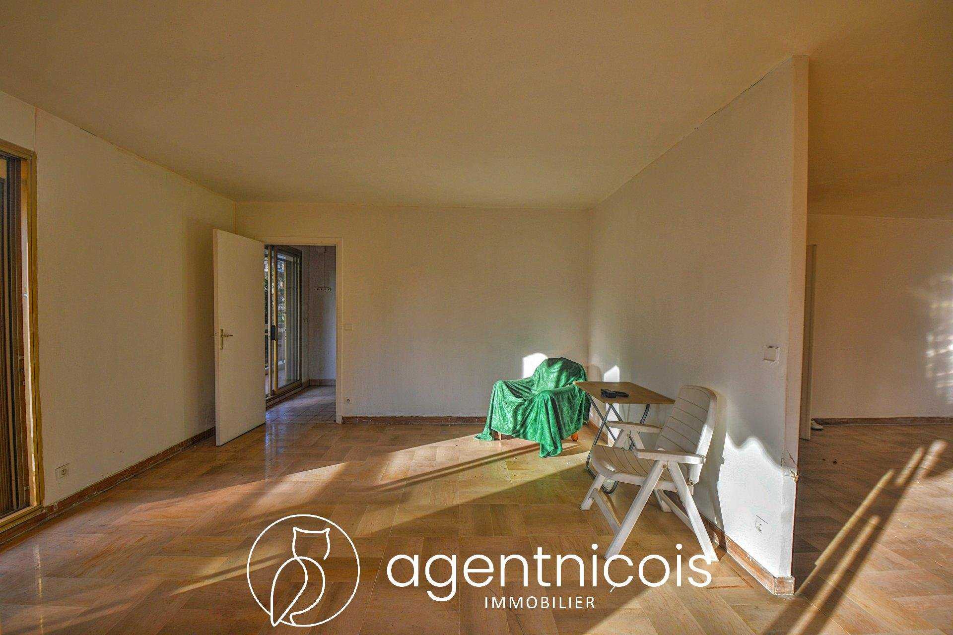 Condominium in Saint-Andre-de-la-Roche, Provence-Alpes-Cote d'Azur 11321118