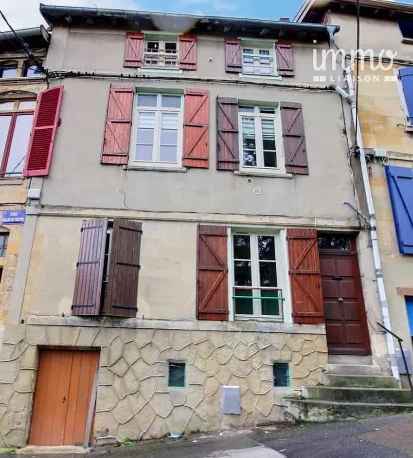 Mehrere Häuser im Bar-le-Duc, Grand Est 11321219
