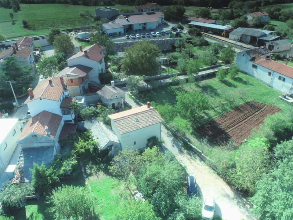 Hus i Zminj, Istarska Zupanija 11321226