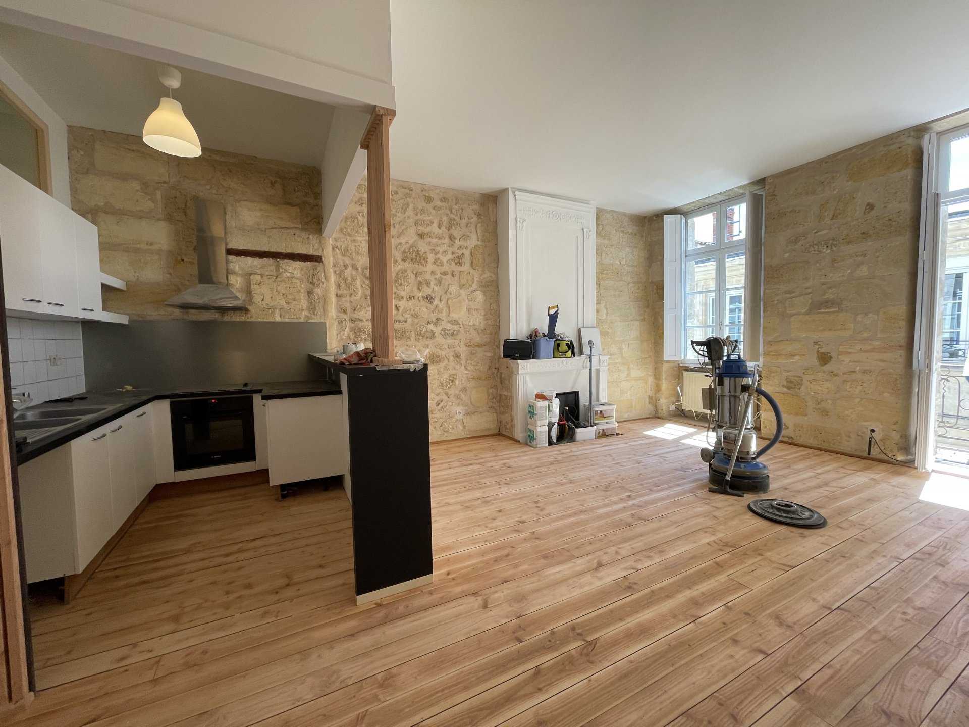 公寓 在 Bordeaux, Gironde 11321549