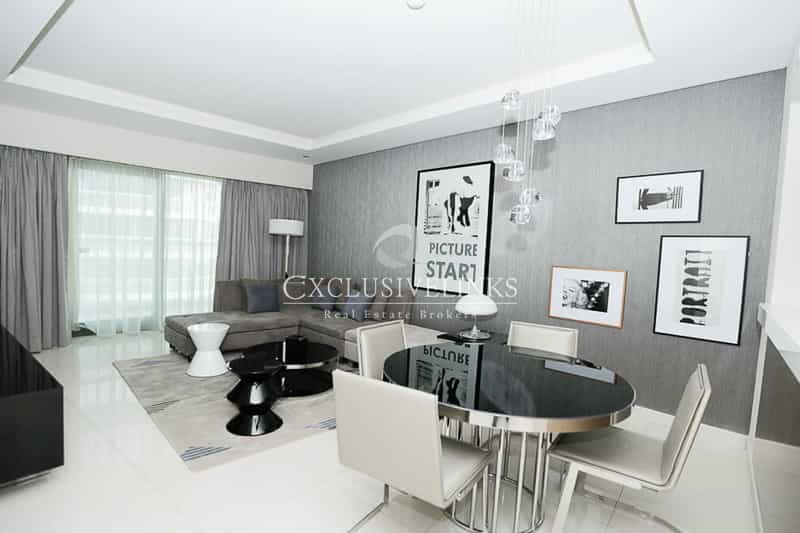 Condominium in Dubai, Dubayy 11321750