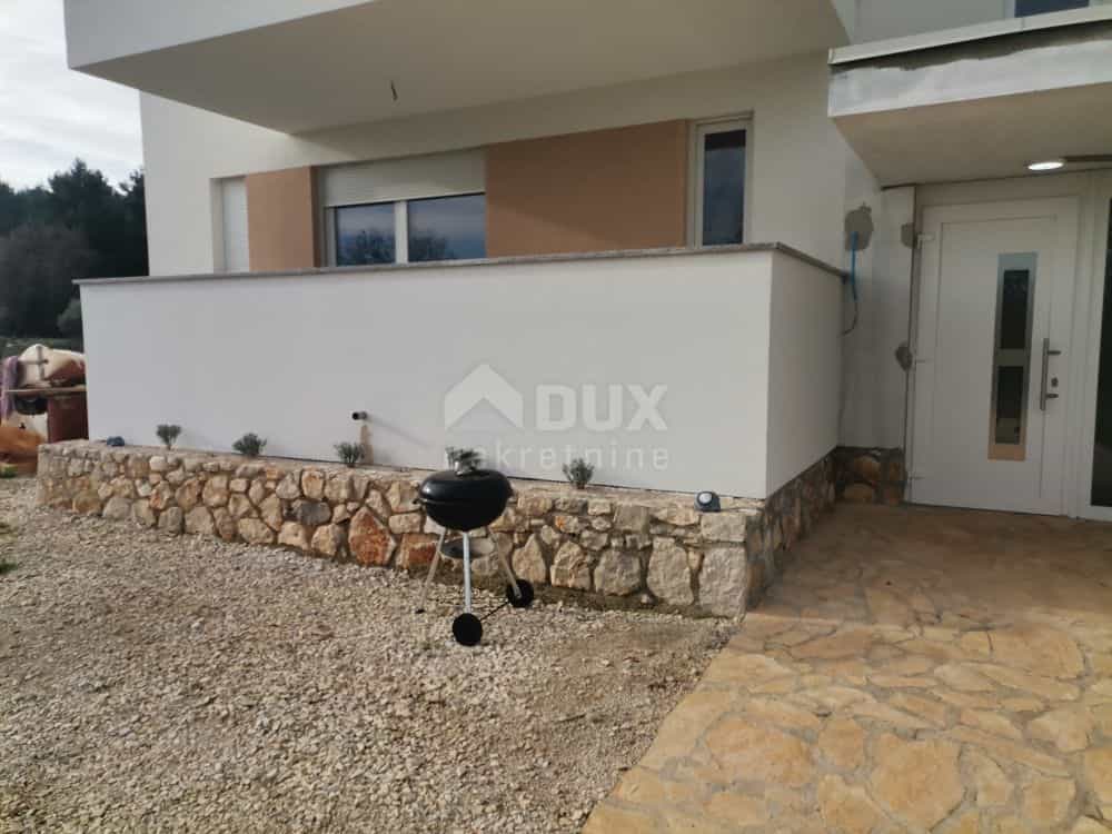 Condominium in Tar, Istria County 11321756