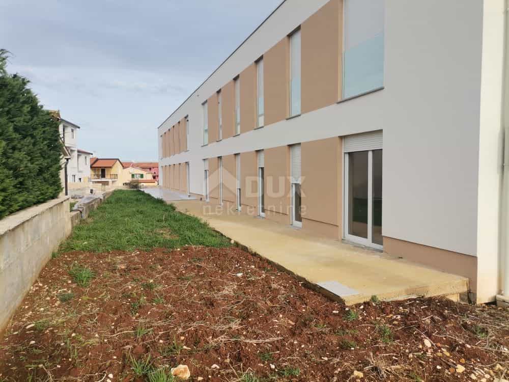 Condominium in Teer, Istarska Zupanija 11321757