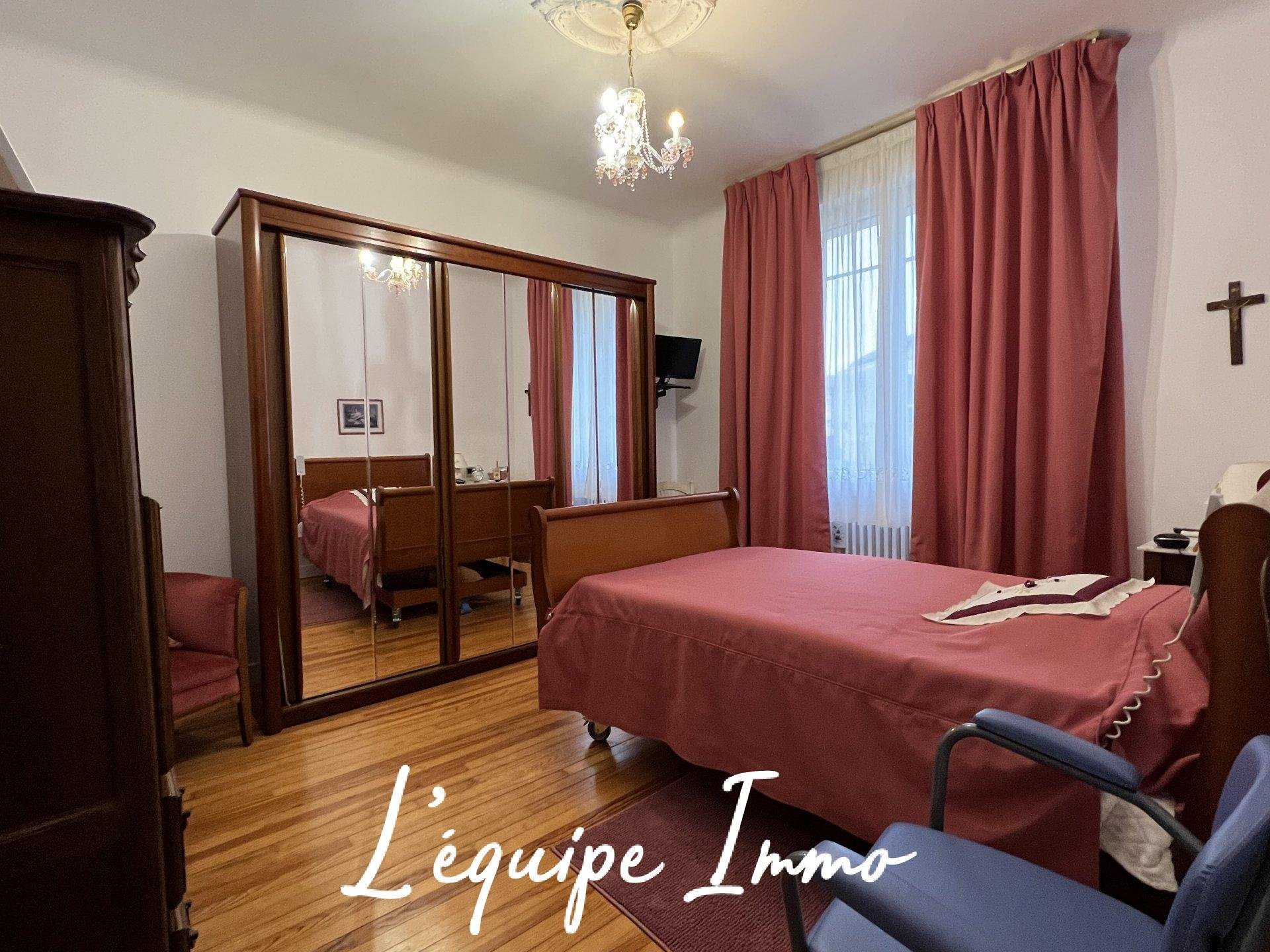 Multiple Houses in Lourdes, Occitanie 11322744