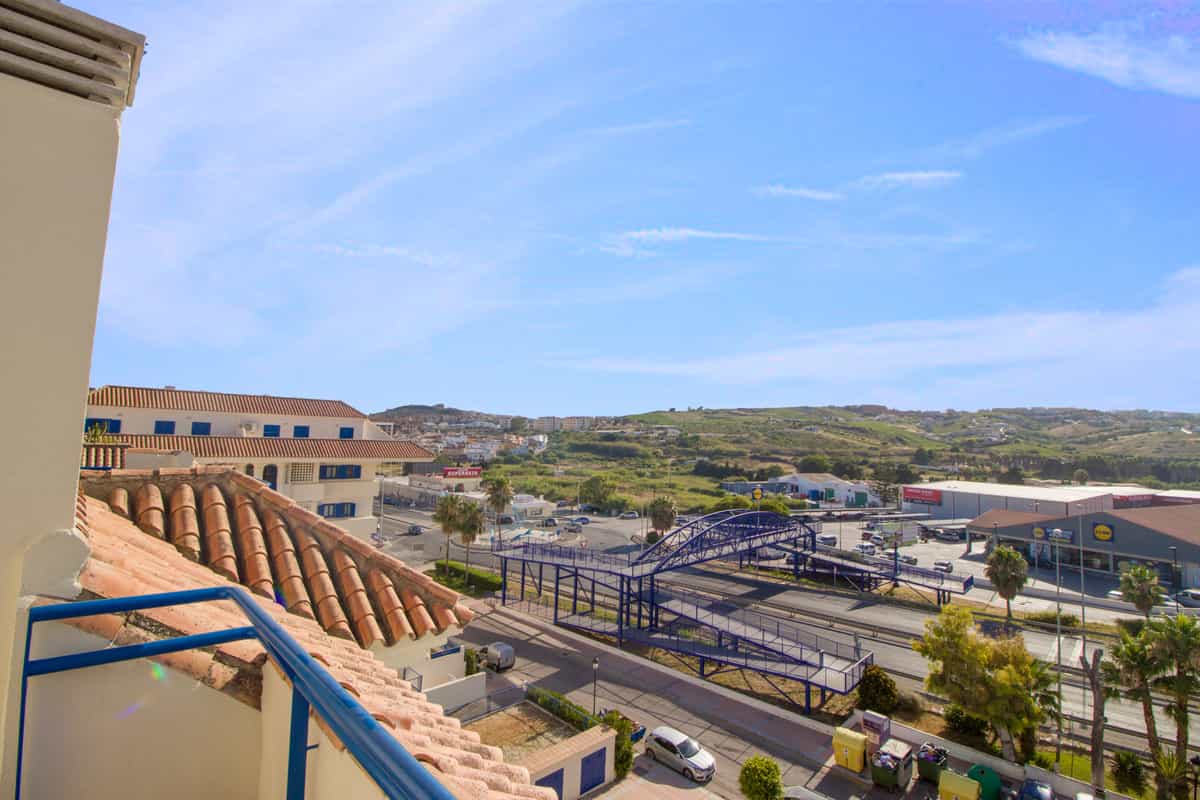Condominium in San Luis de Sabinillas, Andalusia 11324357