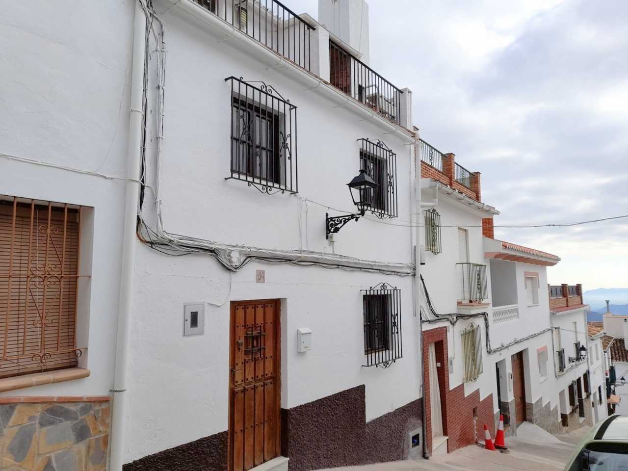 House in Casarabonela, Andalusia 11324418
