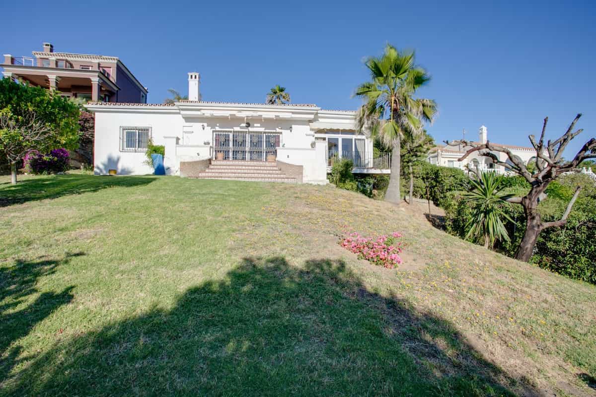 Huis in Estepona, Andalusië 11325503