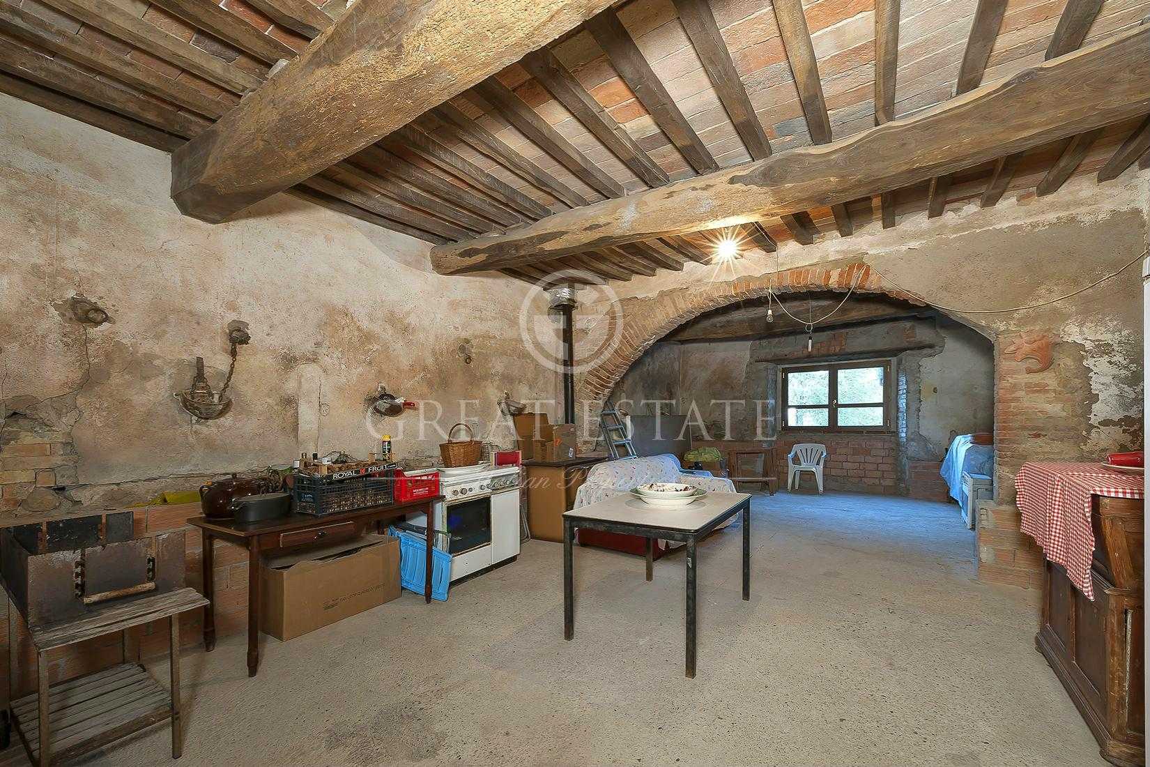 House in , Umbria 11329172