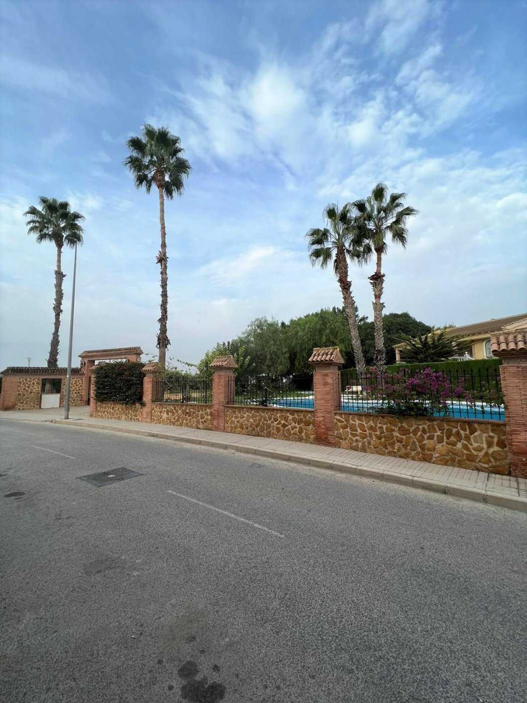 بيت في Crevillente, Comunidad Valenciana 11329628