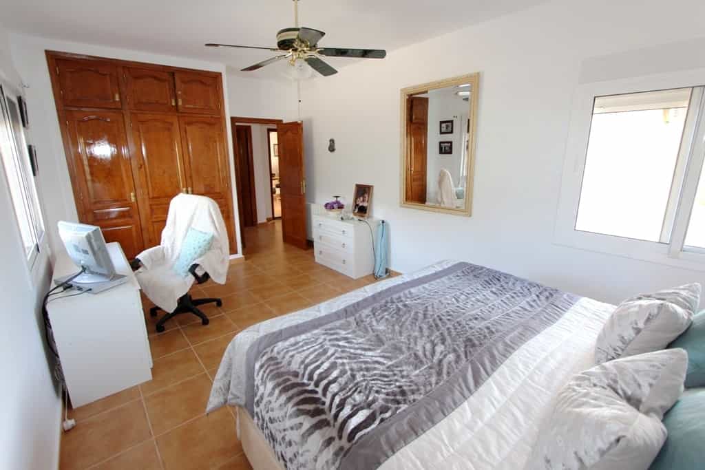 жилой дом в Xaló, Comunidad Valenciana 11332184