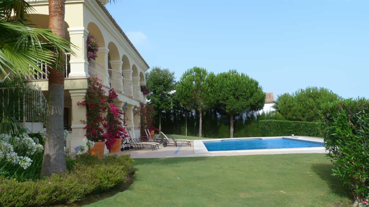House in Guadiaro, Andalusia 11333936