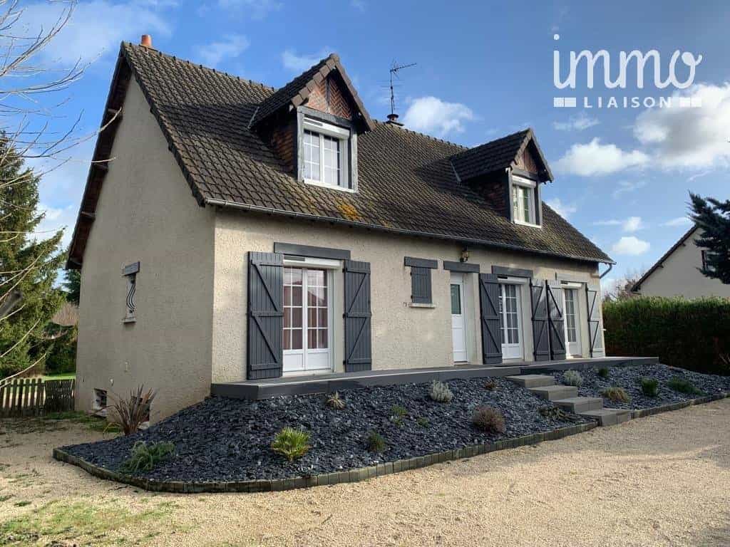 жилой дом в Vineuil, Centre-Val de Loire 11334682