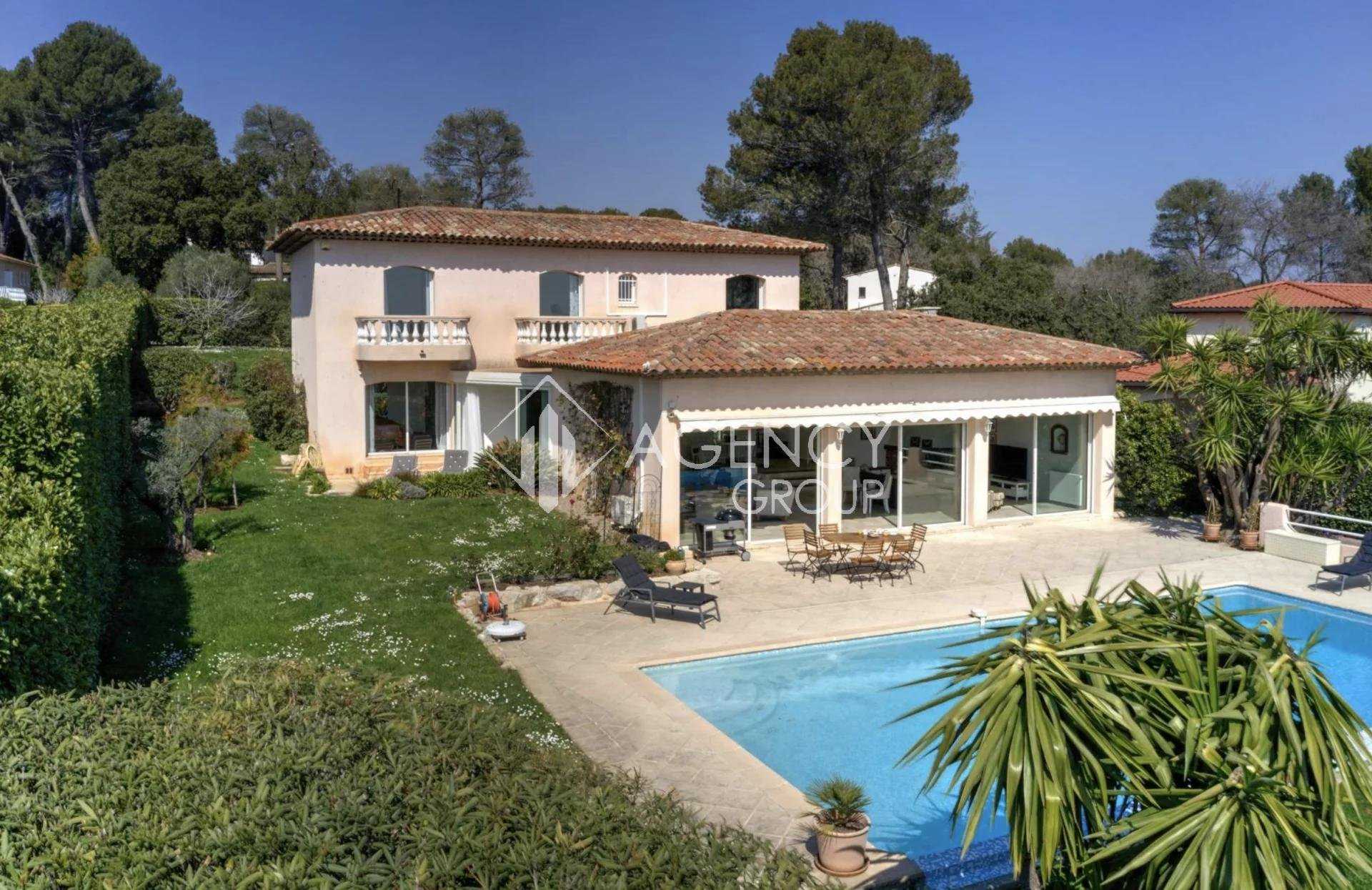 rumah dalam Plaine de la Brague, Provence-Alpes-Côte d'Azur 11334756