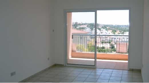 Condominium dans Tala, Paphos 11335141